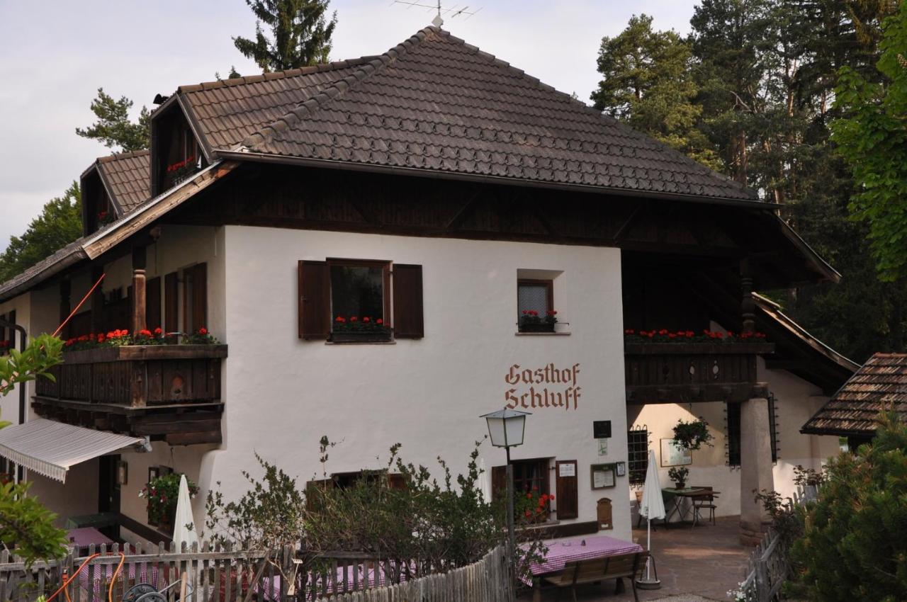 Gasthof Schluff Guest House Soprabolzano Bagian luar foto